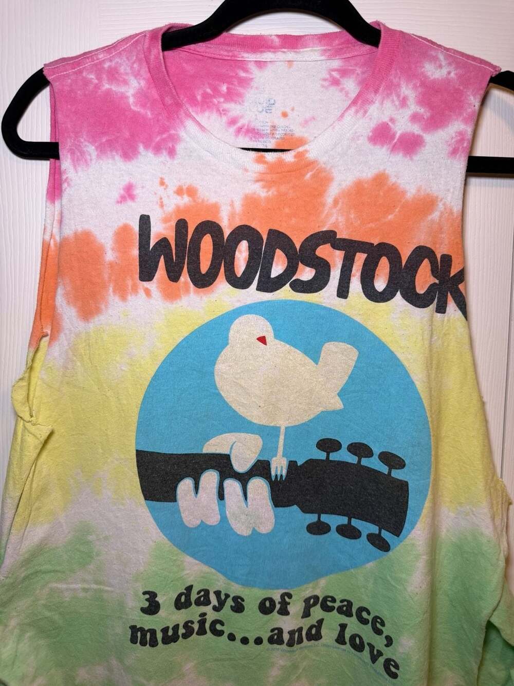 Liquid Blue Woodstock Peace & Love Rainbow Tie-Dye Tank Top Size L